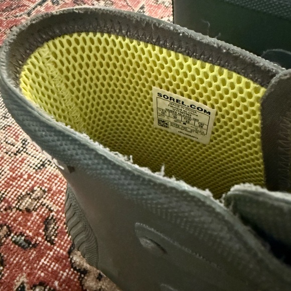 Sorel Green Waterproof Boots - Picture 7 of 8